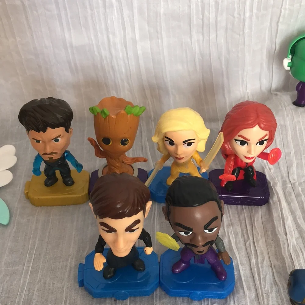 MARVEL & DC COMICS action figures toys lot of 12 Groot Superman The Joker +